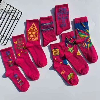 1 adet Çorap erkek Gül Kırmızı Moda kadın Çorap Çift Japon Akademisi Tarzı Sokak Kaykay Spor Pamuk Çorap